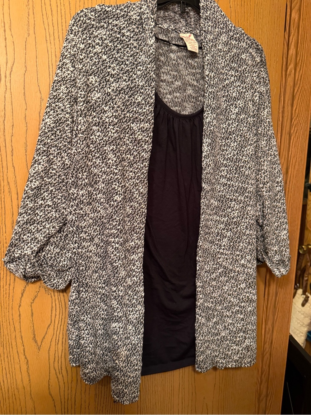 Faded Glory size 3X (22W-24W) quarter length gray cardigan with black top